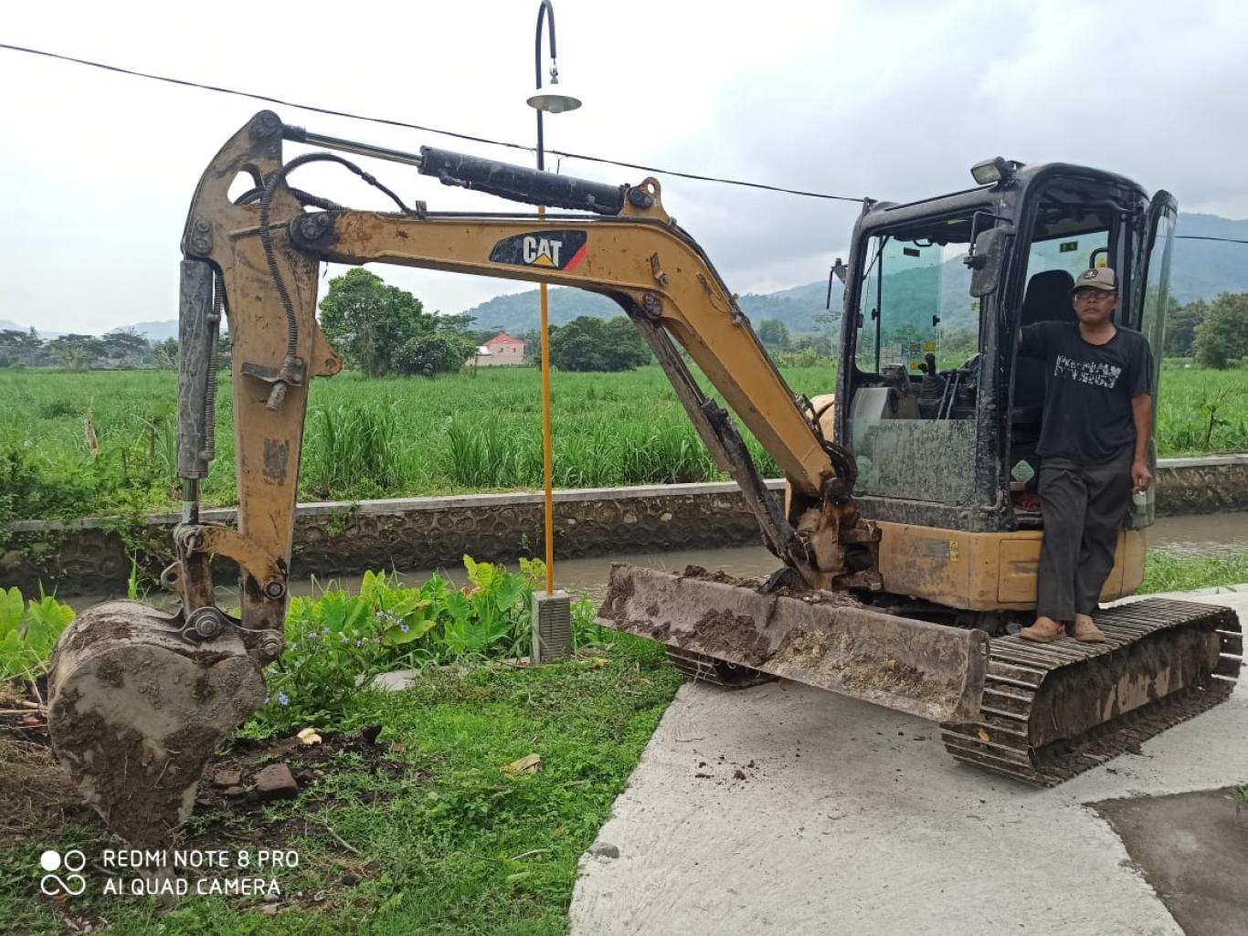 PENGANGKATAN WALET DI DUSUN PUNDONG