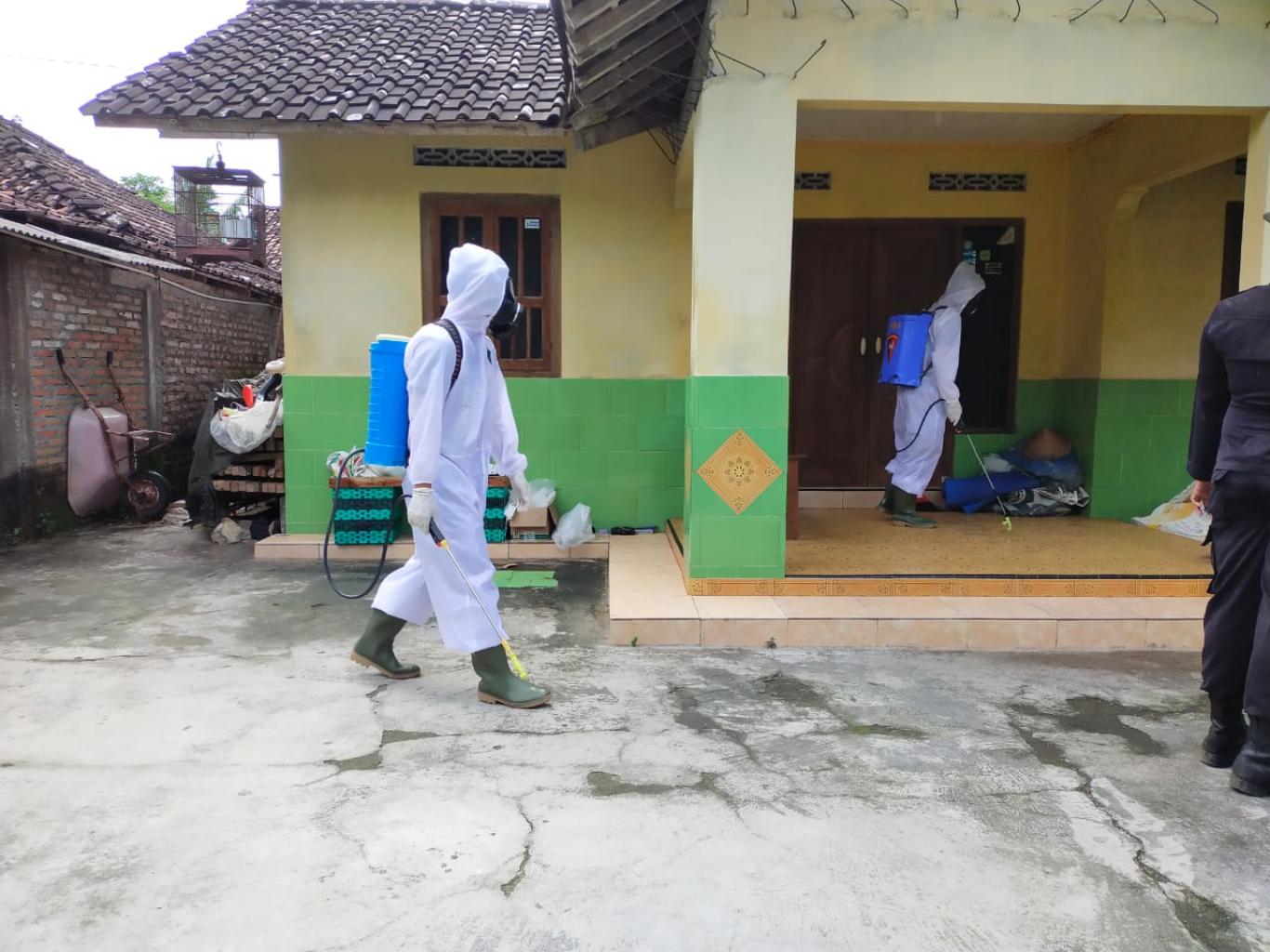 GIAT PAGI BERSAMA BRIMOB PENYEMPROTAN DIDUSUN TULUNG