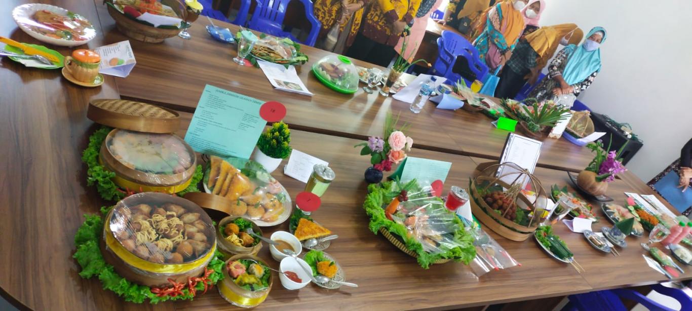 Lomba Masak Berbahan Dasar dari Tempe PKK Kal Srihardono