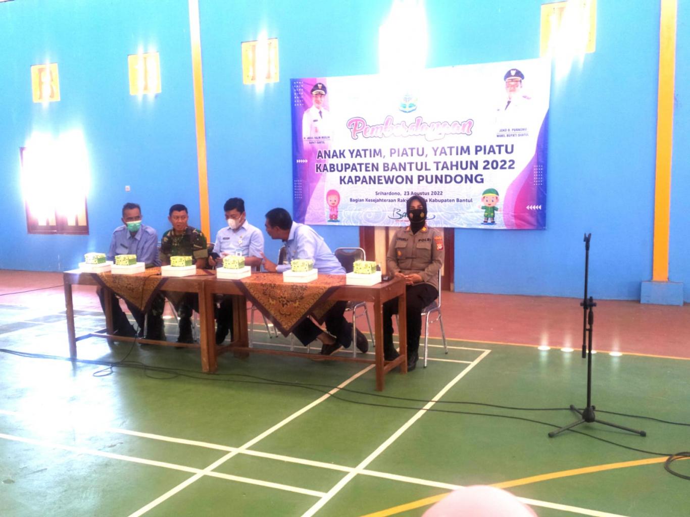 SANTUNAN ANAK YATIM, PIATU DAN YATIM PIATU
