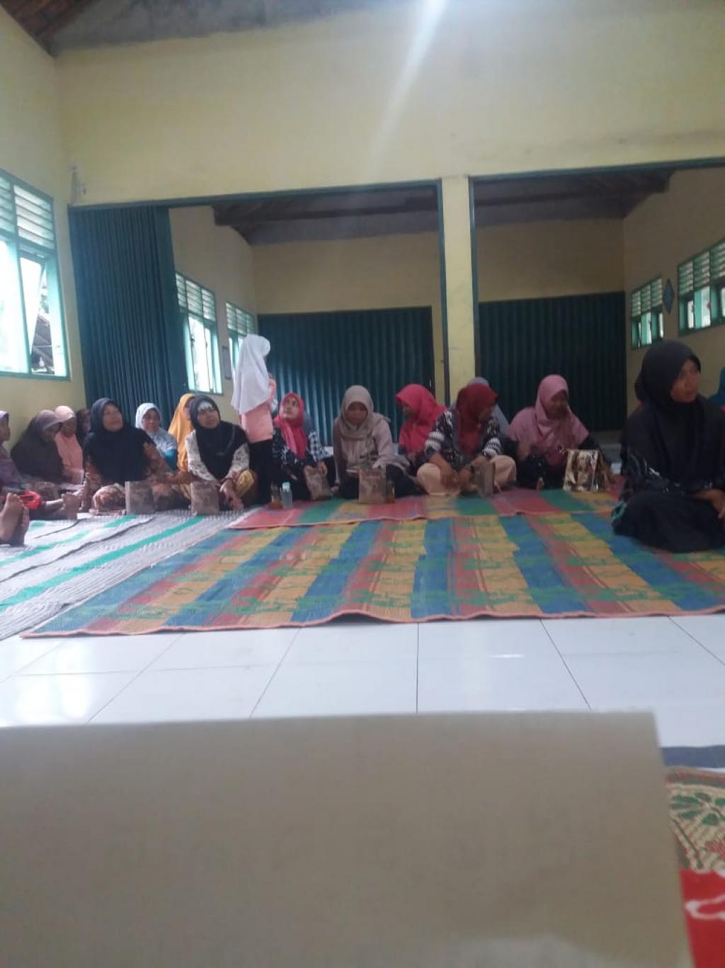 Pertemuan Anggota Tahunan Bank Sampah Berkah Gulon