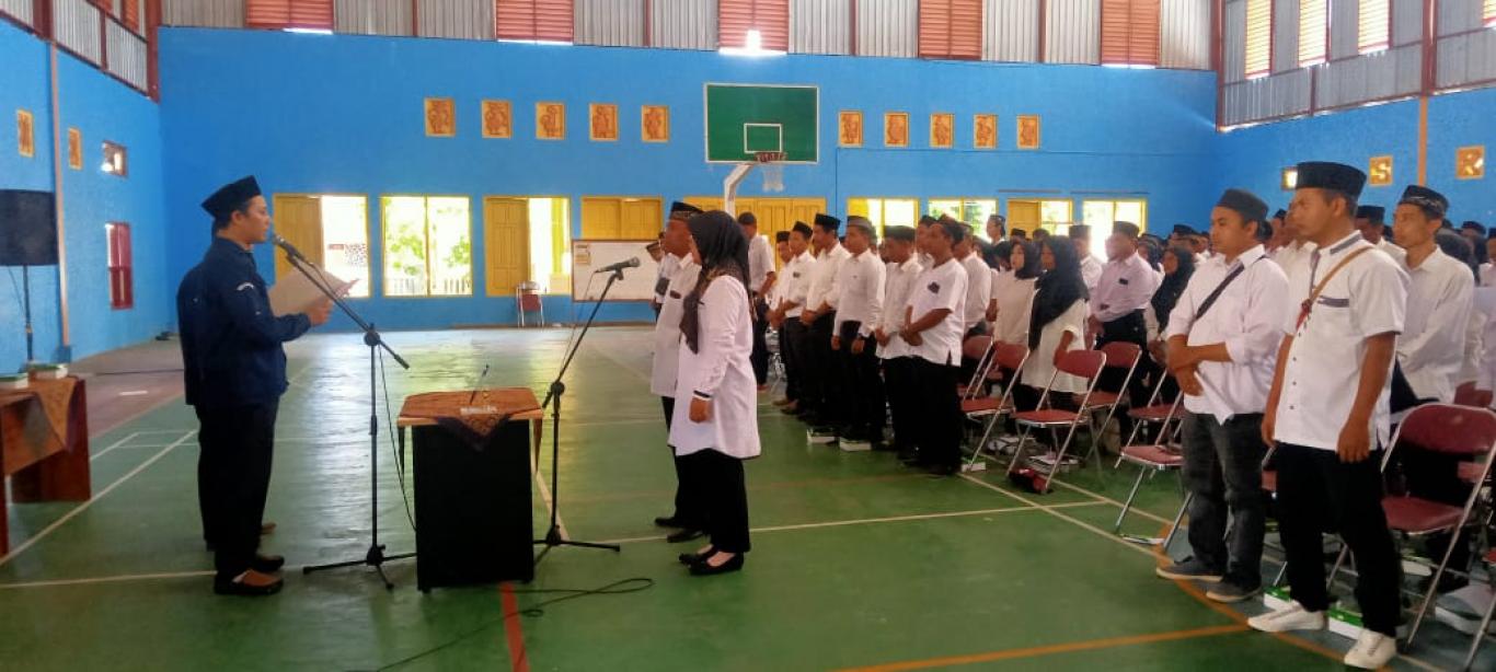 Pelantikan Kelompok Penyelenggara Pemungutan Suara ( KPPS ) Pemilu 2024 Kalurahan Srihardono